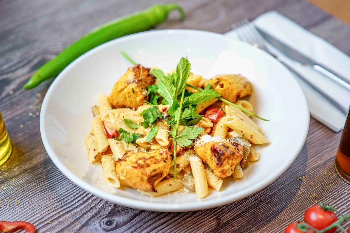 CHICKEN PASTA